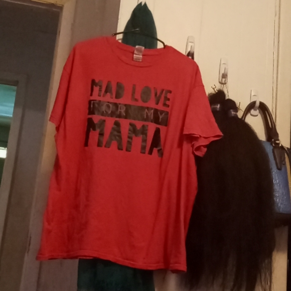 Shirt - Picture 3 of 4